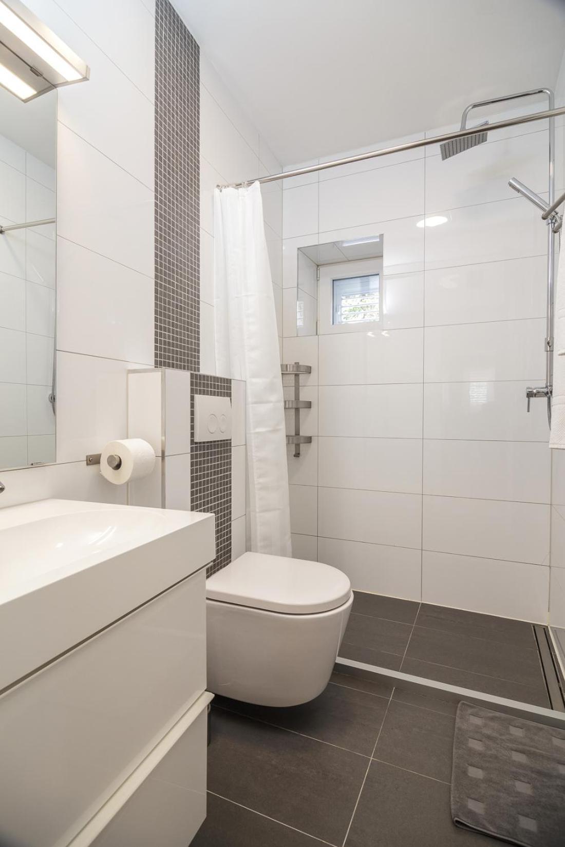 Holiday Home Aspalathos - With Free Parking, Near The Beach, A Few Minutes' Walking Distance To The Unesco Palace Split Eksteriør billede