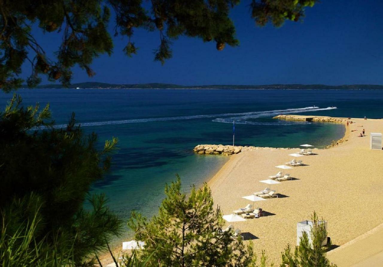 Holiday Home Aspalathos - With Free Parking, Near The Beach, A Few Minutes' Walking Distance To The Unesco Palace Split Eksteriør billede