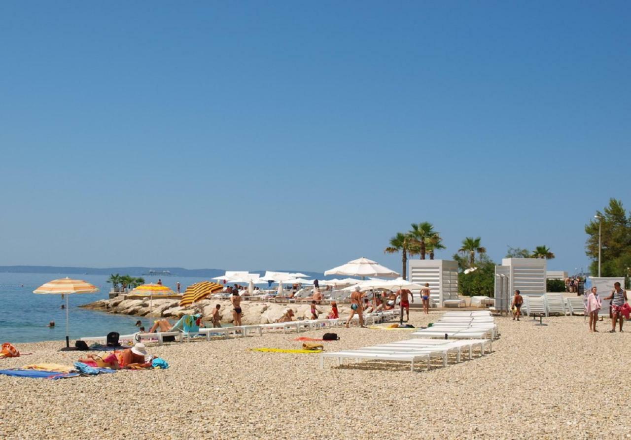 Holiday Home Aspalathos - With Free Parking, Near The Beach, A Few Minutes' Walking Distance To The Unesco Palace Split Eksteriør billede